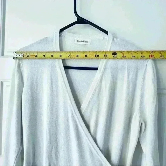 CALVIN KLEIN WHITE CREPE KNIT  WRAP AROUND DRESS SIZE SMALL - Picture 9 of 12